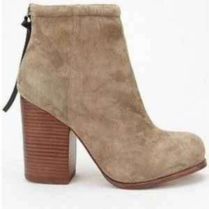 Jeffrey Campbell Rumble Tan Suede Zip Booties Sz 9